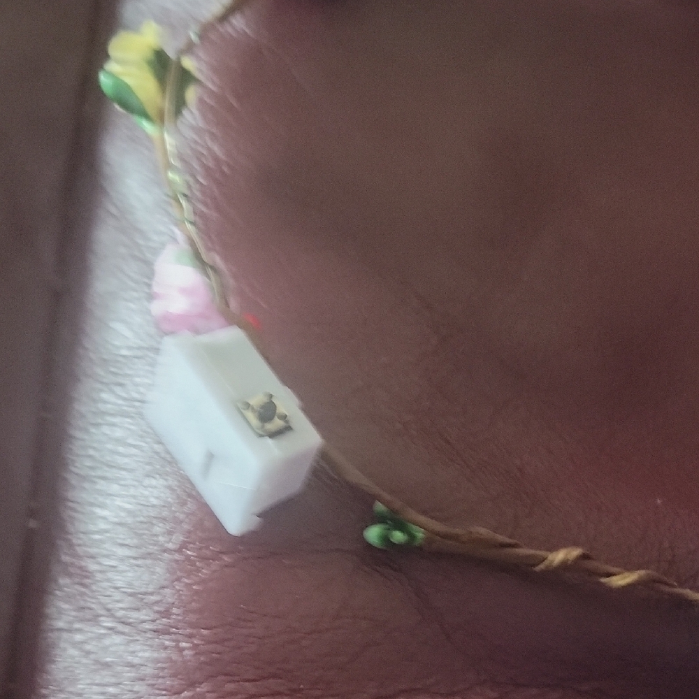 Floral LED Headband - Picture 4 of 8